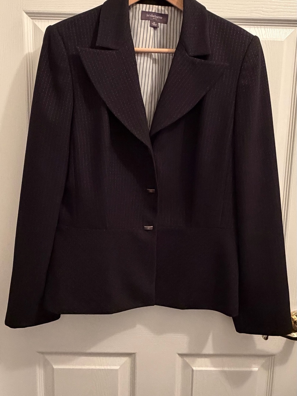Liz Claiborne Black Tailored Women's 2-piece suit